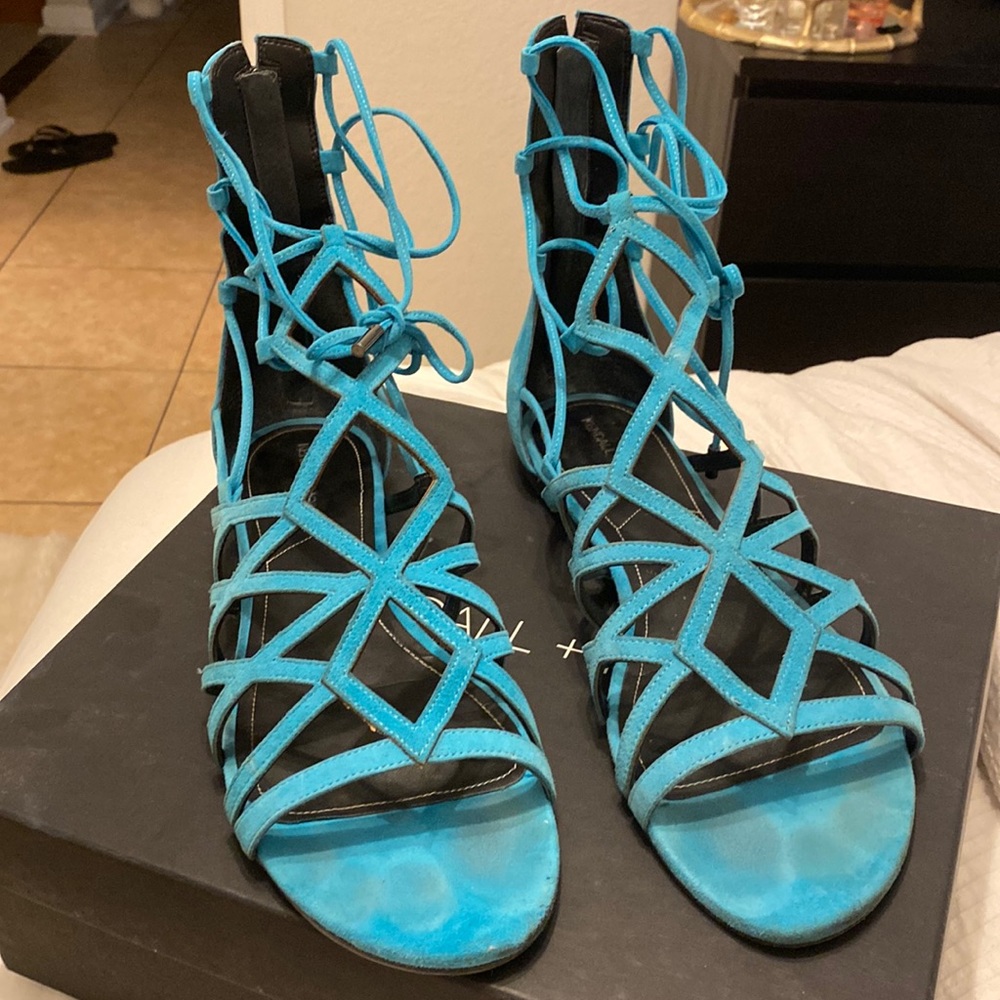 Kendall + Kylie size 10 M